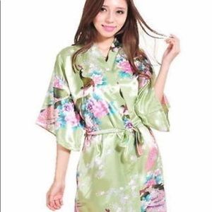 Green floral kimono robes (3 in stock)